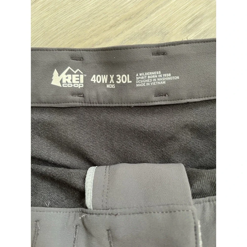 REI Co-op Men's Gray Track Pants 40W x 30L Semi-Fitted Zip Pocket Activated